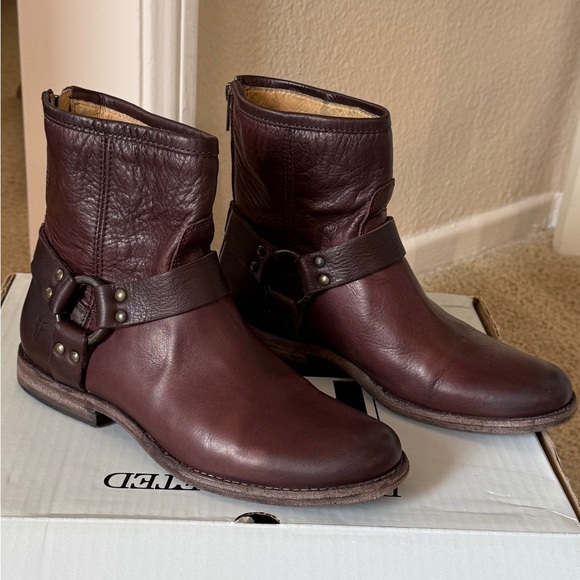 Frye Shoes - Women’s FRYE Phillip Harness Short Boots